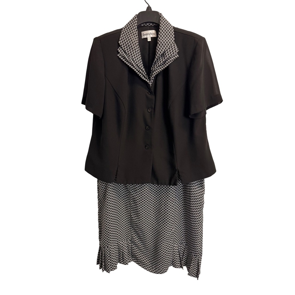 Danny & Nicole Womens 16W Skirt Suit Set Black White Patterned Ruffle Hem Jacket